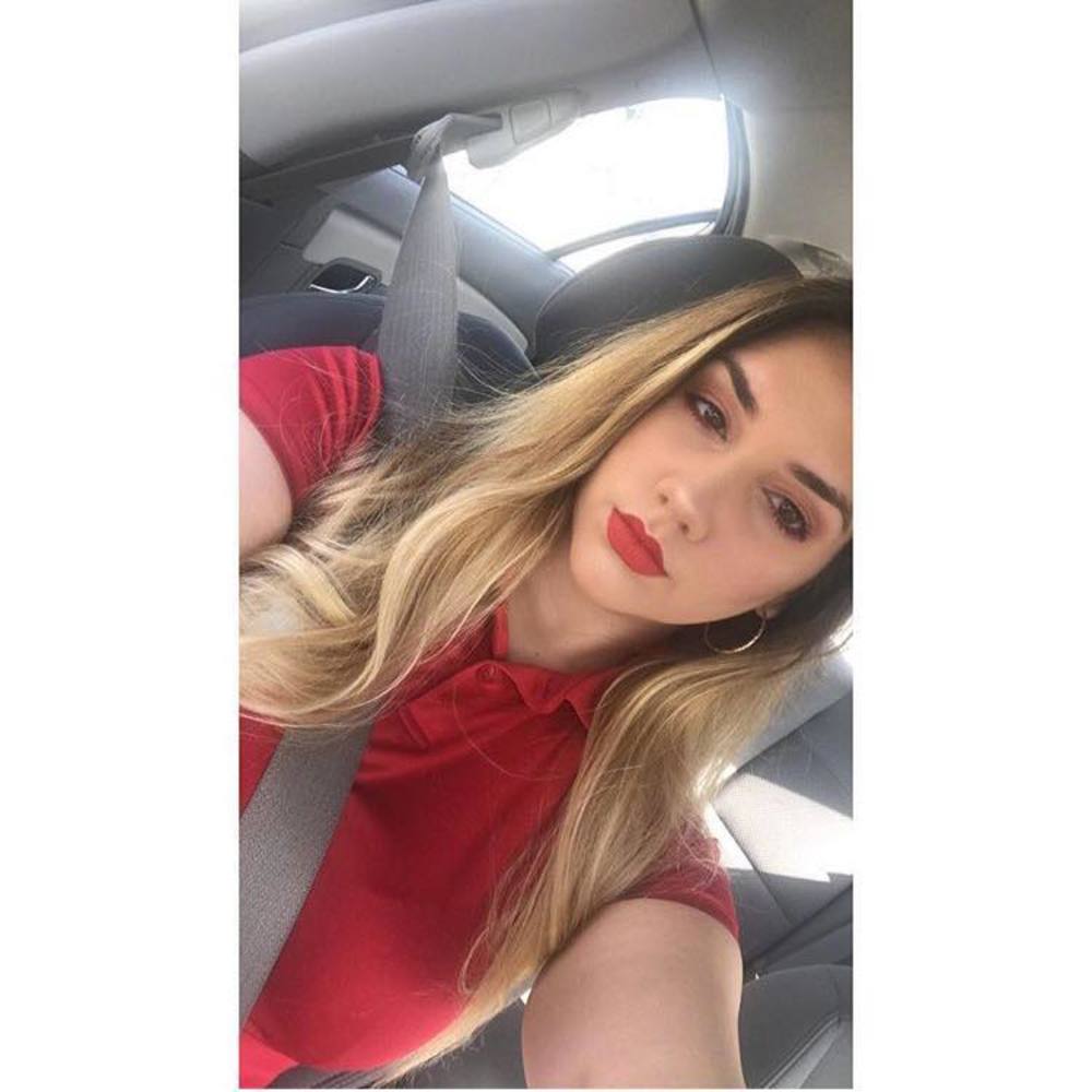 Meet your Posher, Yunia